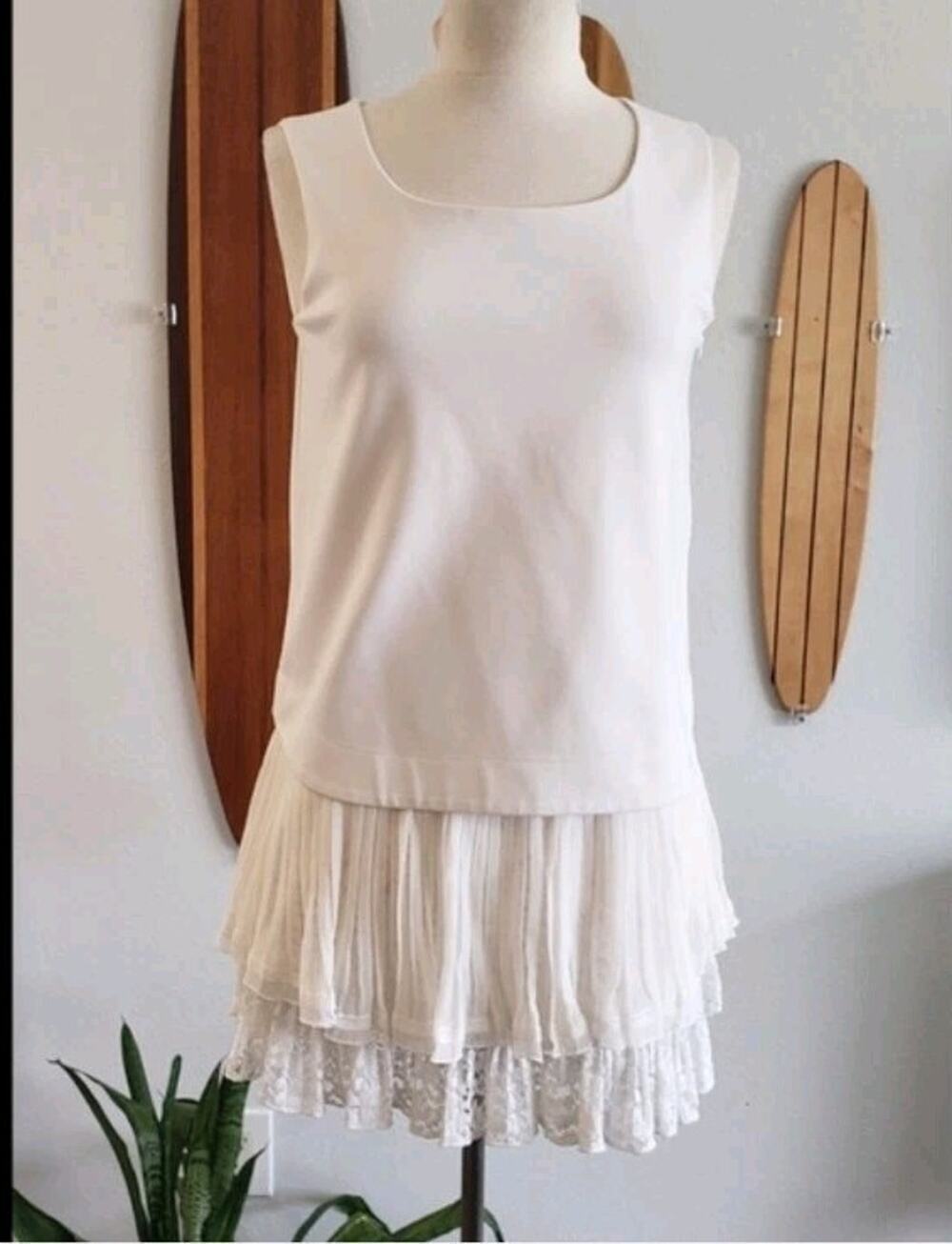 N21 No. 21 Italy Ivory Layered Lace Hem Shift Dress Size 4 Made in Italy